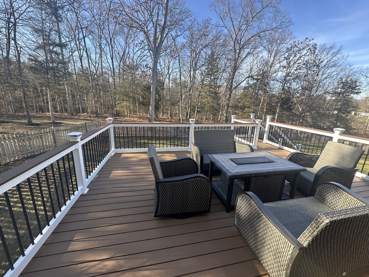 Composite Deck with Cocktail Railings